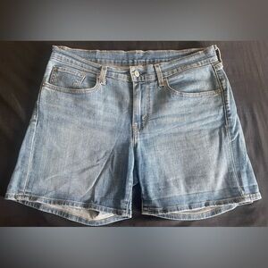 Levi’s Women’s Thigh Shorts.